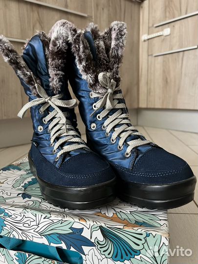 Сапоги женские зимние дутики синие