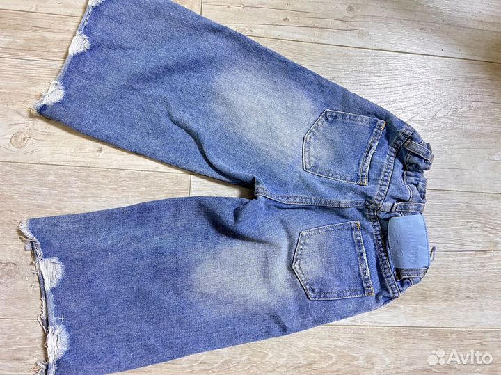 Джинсы на девочку 104