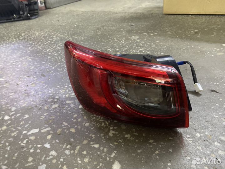 Стоп сигнал Б/У DB2R51160