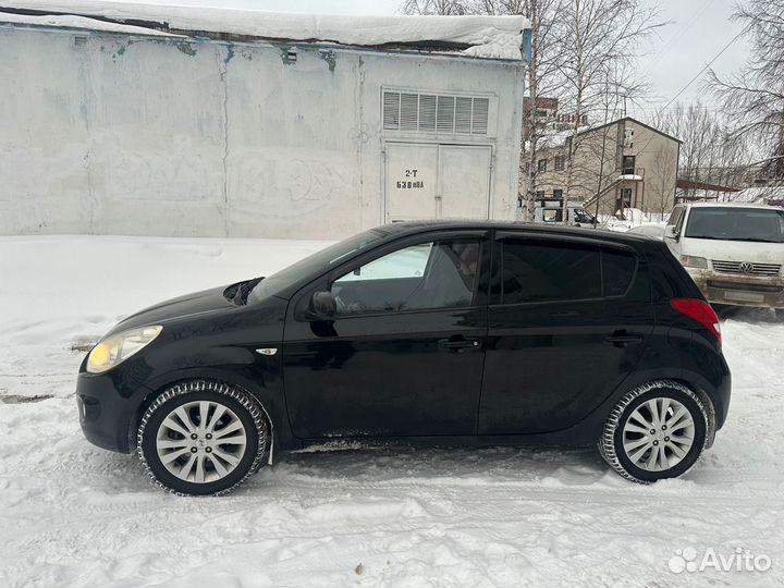 Hyundai i20 1.4 AT, 2010, 185 000 км