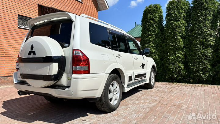 Mitsubishi Pajero, 2005