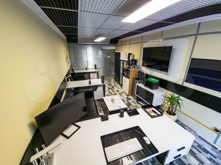 Офис с мебелью и техникой, 26 м²