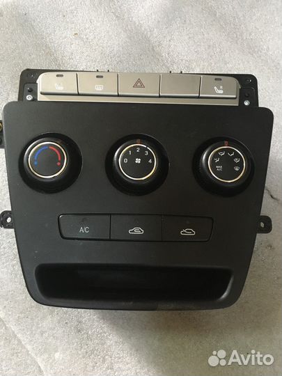 Блок управления отопителем (Geely Emgrand X7)