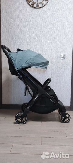 Прогулочная коляска Carrello turbo