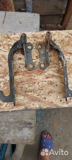 Петли капота тойота Калдина