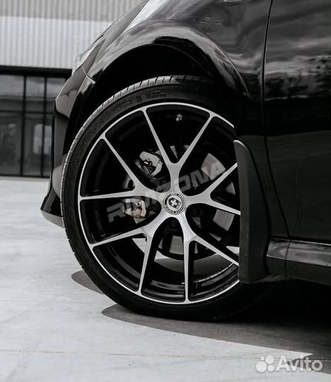 Литой диск HRE R19 5x114.3. Стильный бренд