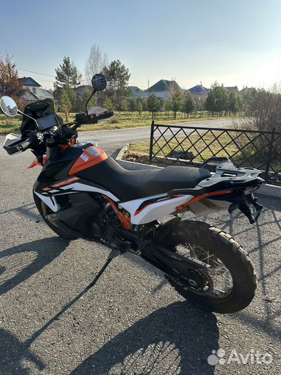 Мотоцикл KTM 890 Adventure R