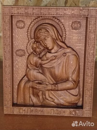 Резные иконы из дерева