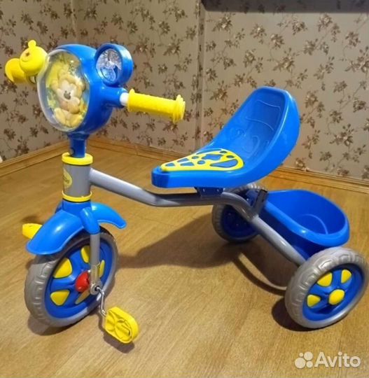 Трехколесный велосипед