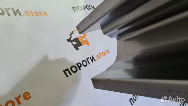 Ремонтный порог правый Nissan Presage 1