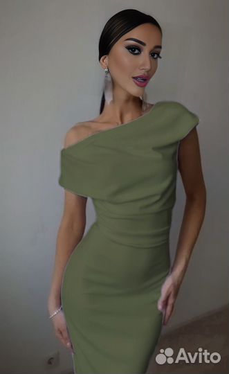 Платье фисташкового цвета 42 44