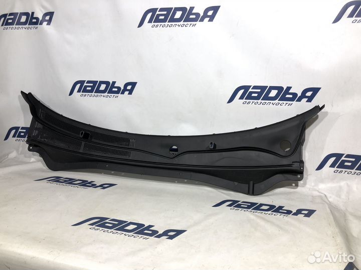 Облицовка под дворники Kia Optima (16-20) жабо