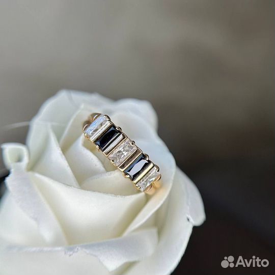 Золотое кольцо 585 золото