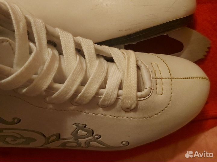 Коньки фигурные