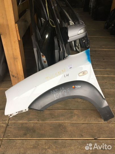Крыло Tucson (Тусон) переднее левое белое