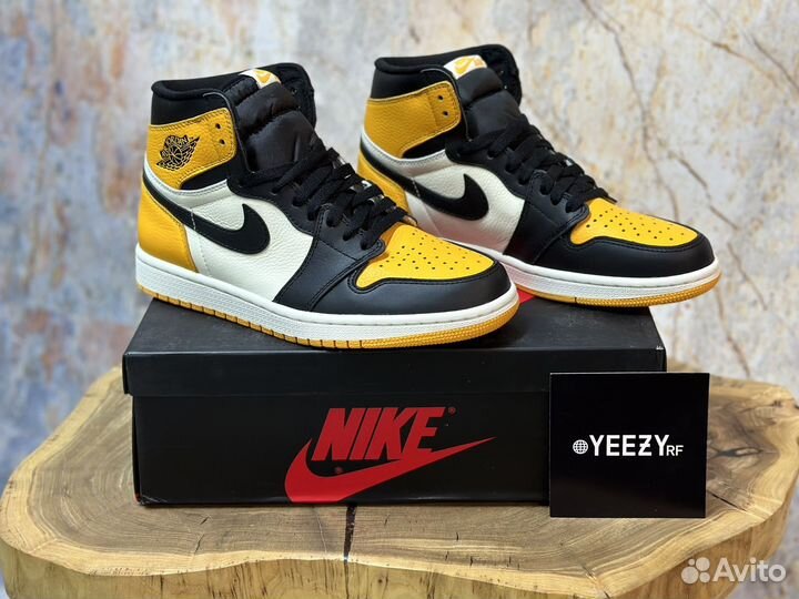 Nike Air Jordan 1 Retro High OG Yellow Toe