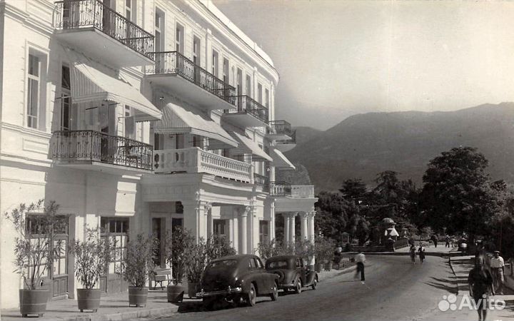 Ялта 6250 фото + архив 1,8 млн фото