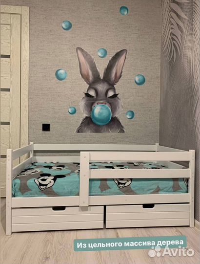 Детская кровать массив