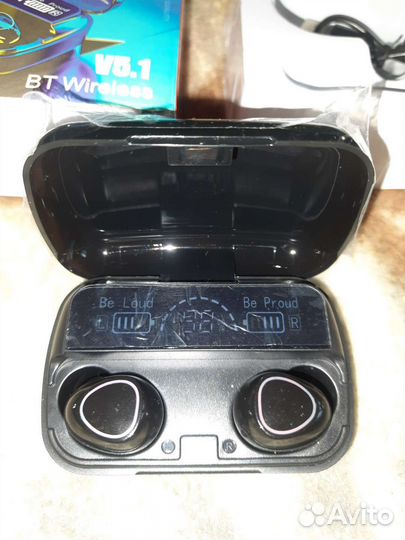 Наушники-повер банк М10 новые