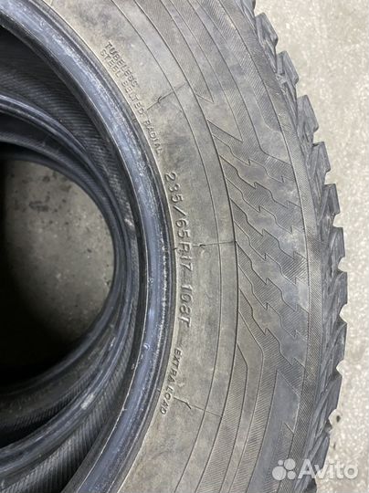 Yokohama Ice Guard Stud IG55 235/65 R17