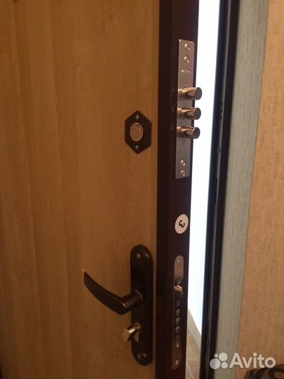 Замена замков сердцевин ручек вскрытие