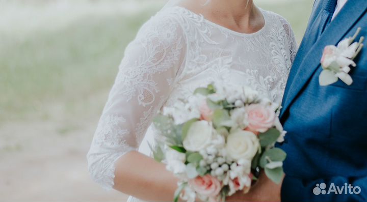 Свадебное платье со шлейфом