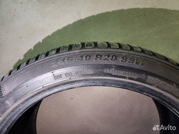 Kumho WinterCraft WP72 245/40 R20 99W