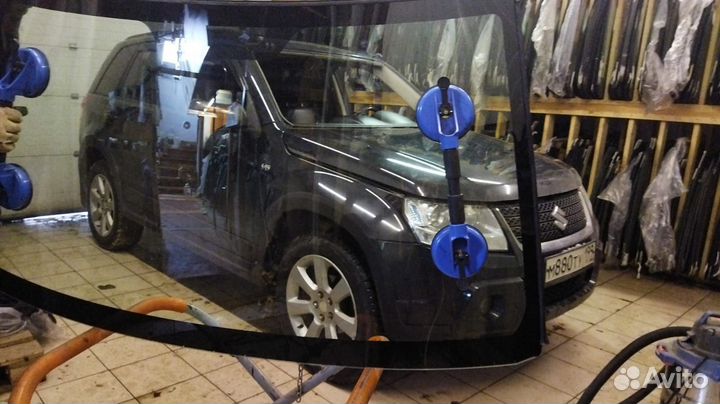 Лобовое стекло Сузуки Гранд Витара