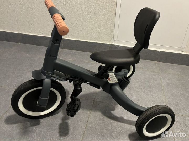 Детский беговел-велосипед с родительской ручкой