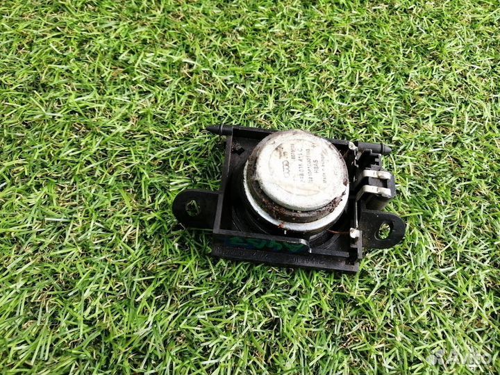 Динамик Audi A4 B7