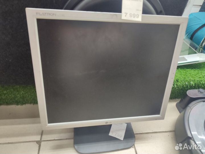 Монитор. Samsung E1920