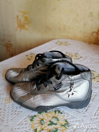 Ботинки