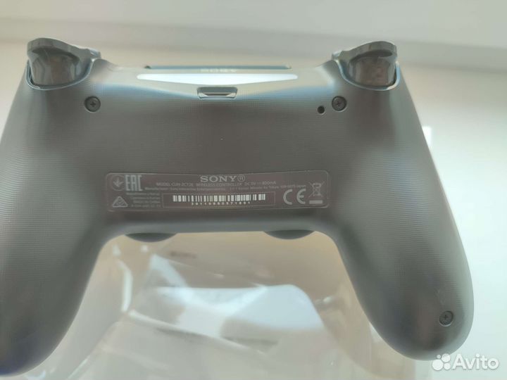 Оригинальный геймпад Sony PS4 бу