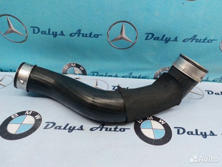 Патрубок интеркулера Mercedes-Benz E-Class W211