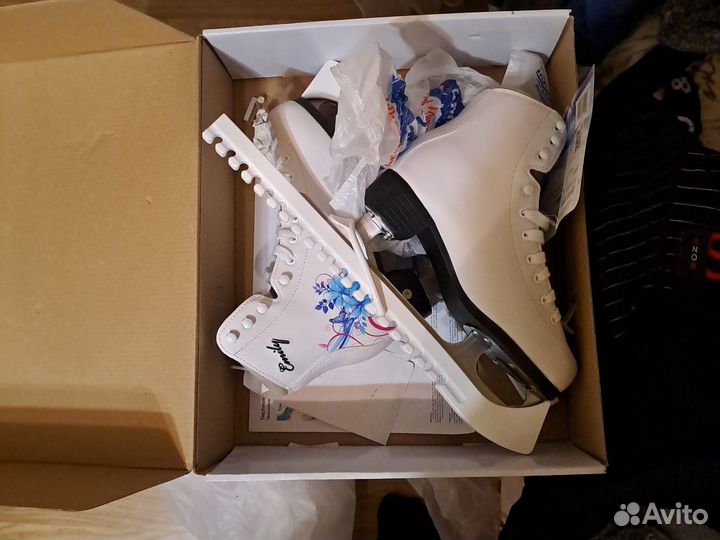 Коньки женские Nordway 35 размер