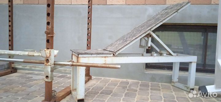 Стойка силовая с турником и скамьей