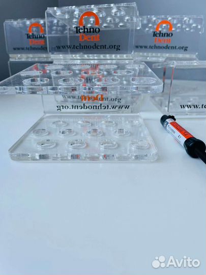 Подставка под стоматологические композиты