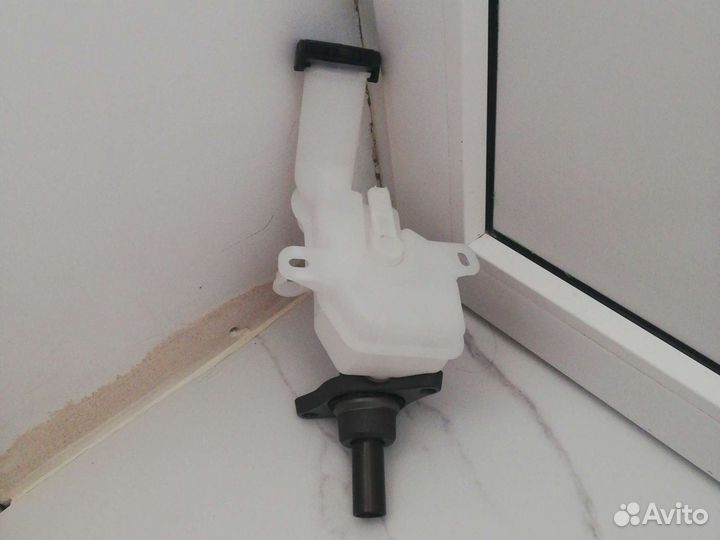 Главный тормозной цилиндр