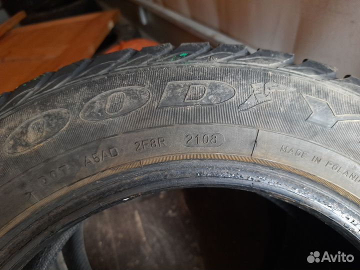 Goodyear UltraGrip Extreme 185/65 R15 88T