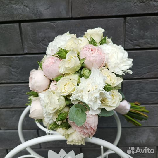 Букет невесты нежный