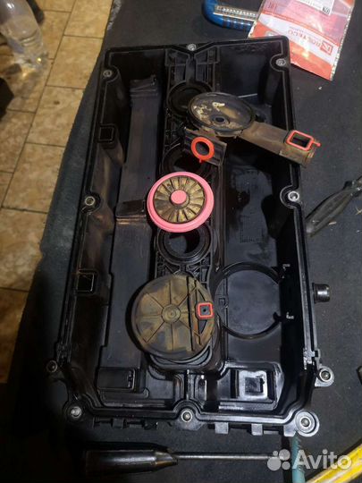 Клапанная крышка Опель Астра Н двигатель z18xer