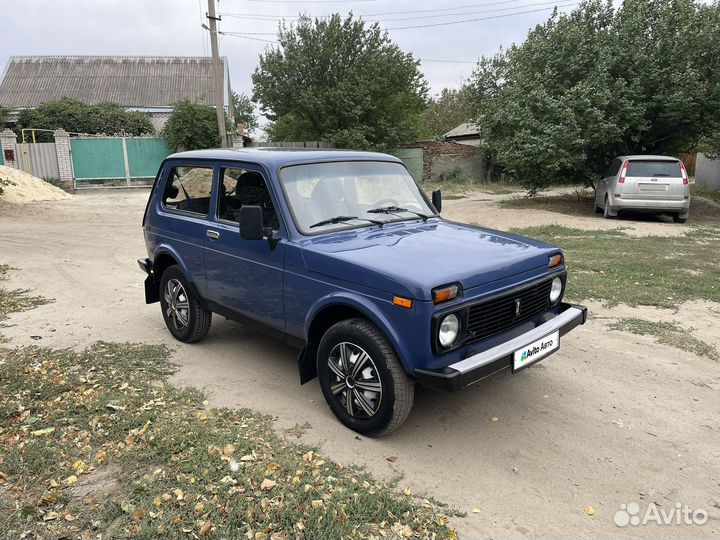 LADA 4x4 (Нива) 1.7 МТ, 2003, 90 000 км