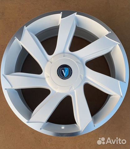 Диски литые R18 LAC Mwpl сверловка 5x114.3 новые