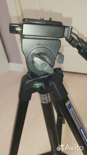 Штатив для фото-видеокамеры