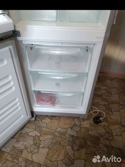 Холодильник бу