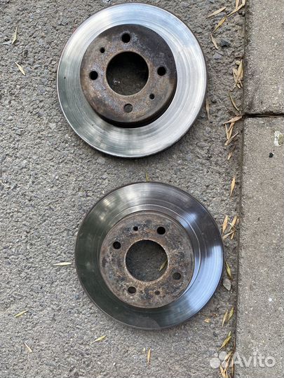 Тормозные диски акцент б/у в хорошем состоянии