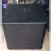 Два Активных сабвуфера turbosound Milan B15