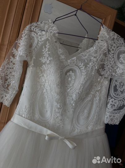 Свадебное платье