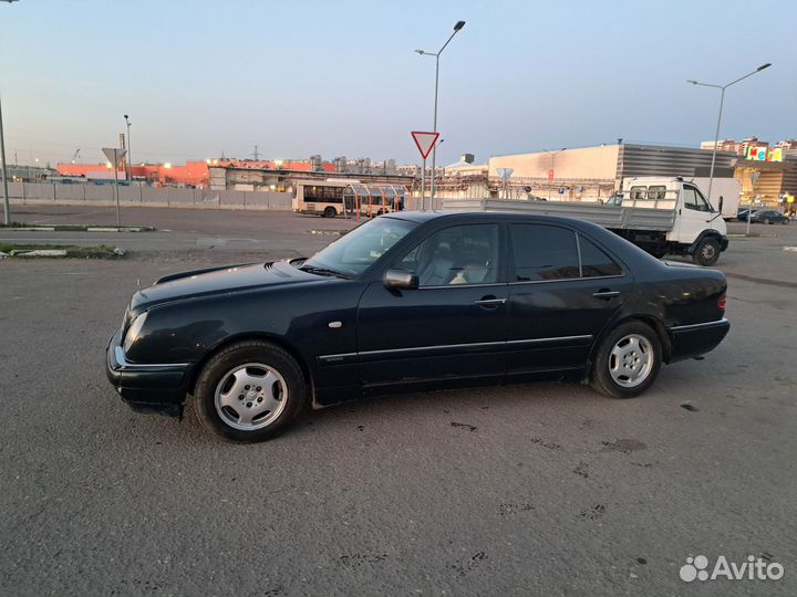 Mercedes-Benz E-класс 2.4 AT, 1998, 420 000 км