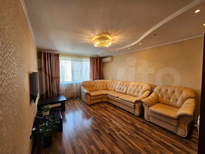 2-к. квартира, 67,1 м², 8/14 эт.